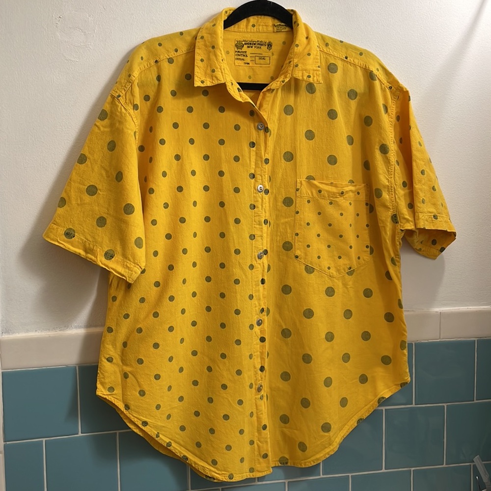 Vintage yellow polka dot button up